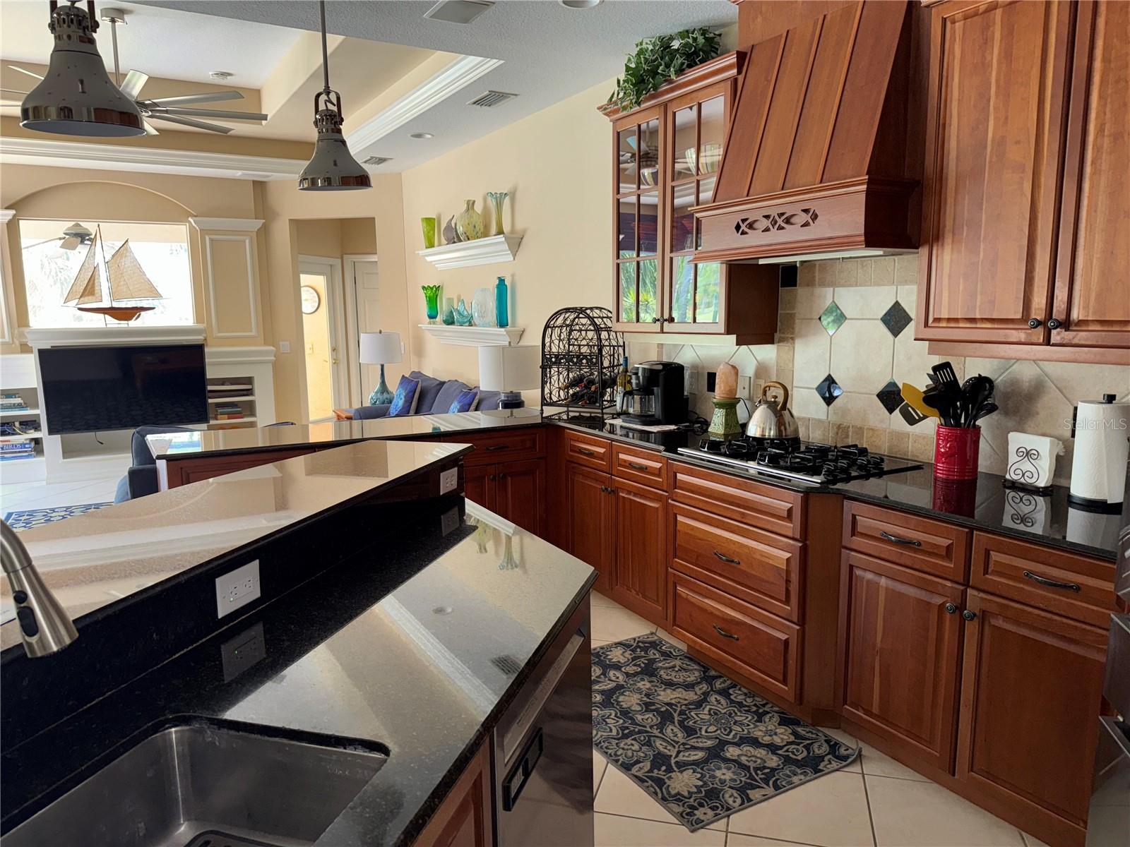 Image 33 of 51 For 12208 Greenbrier Way