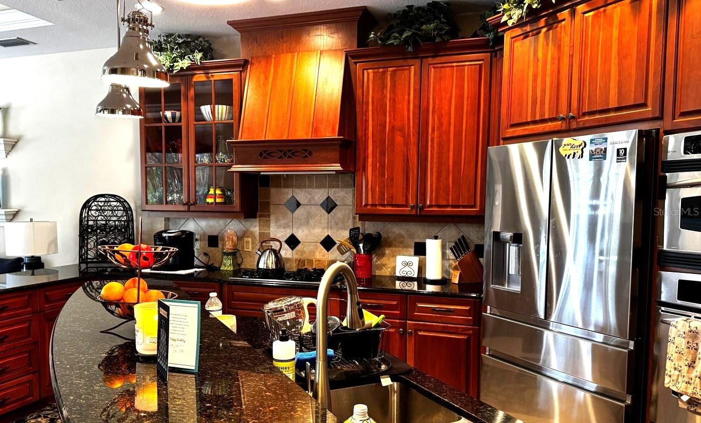 Image 35 of 51 For 12208 Greenbrier Way