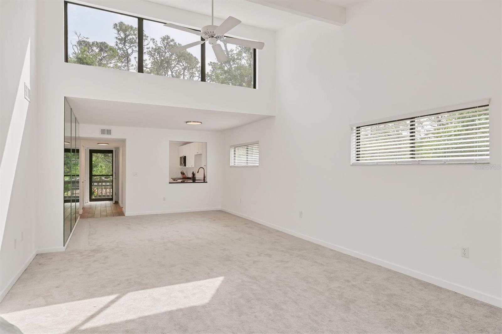 Image 11 of 71 For 1609 Bayhouse Point Drive 232