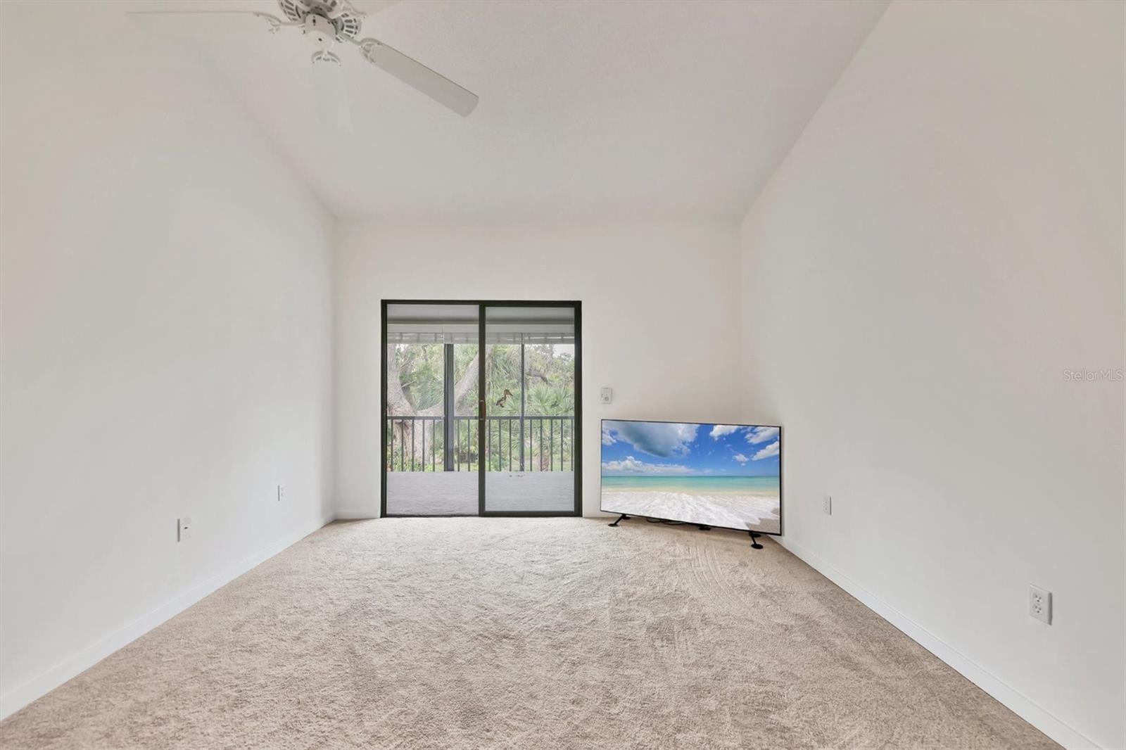 Image 16 of 71 For 1609 Bayhouse Point Drive 232