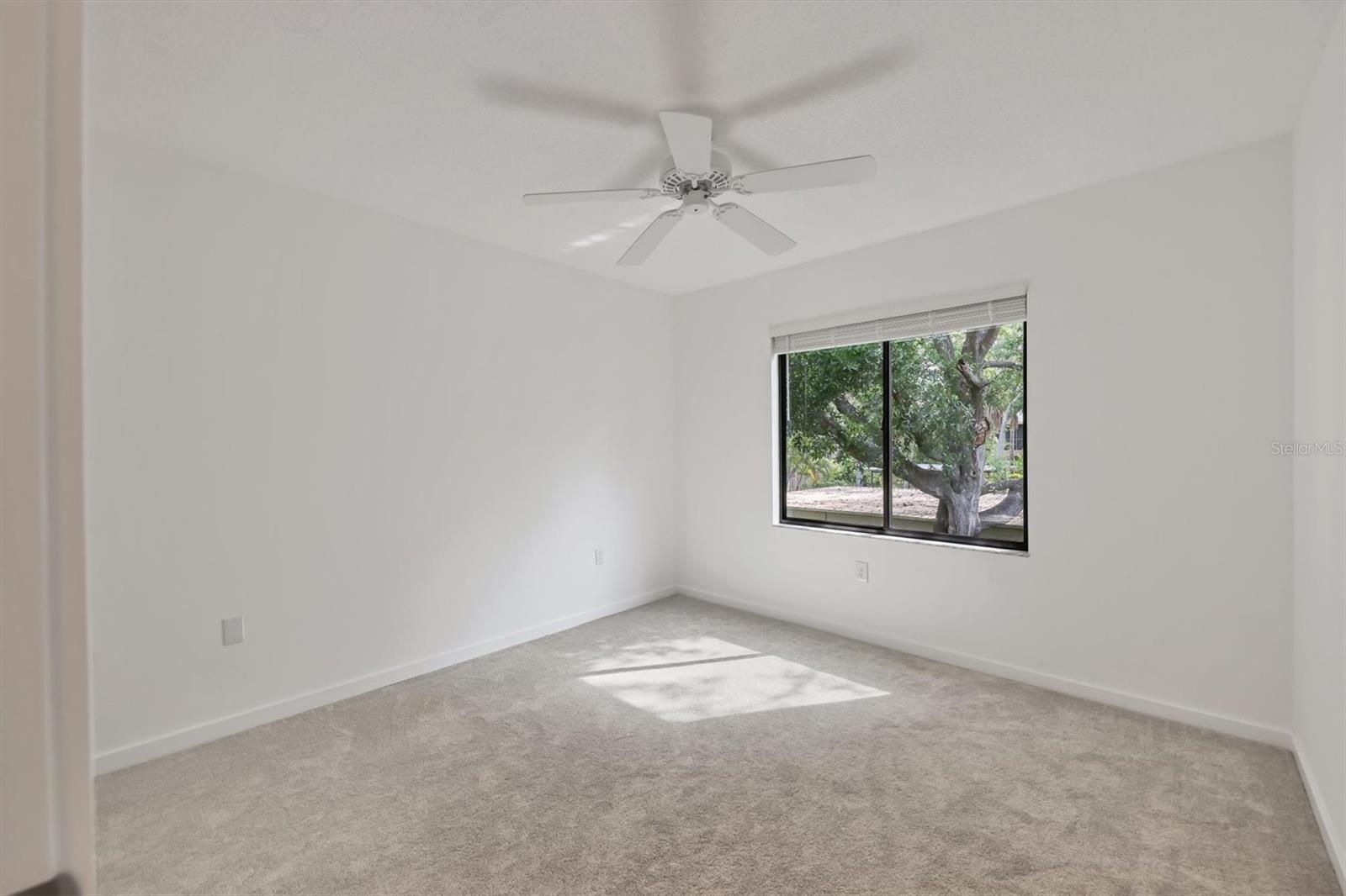 Image 21 of 71 For 1609 Bayhouse Point Drive 232