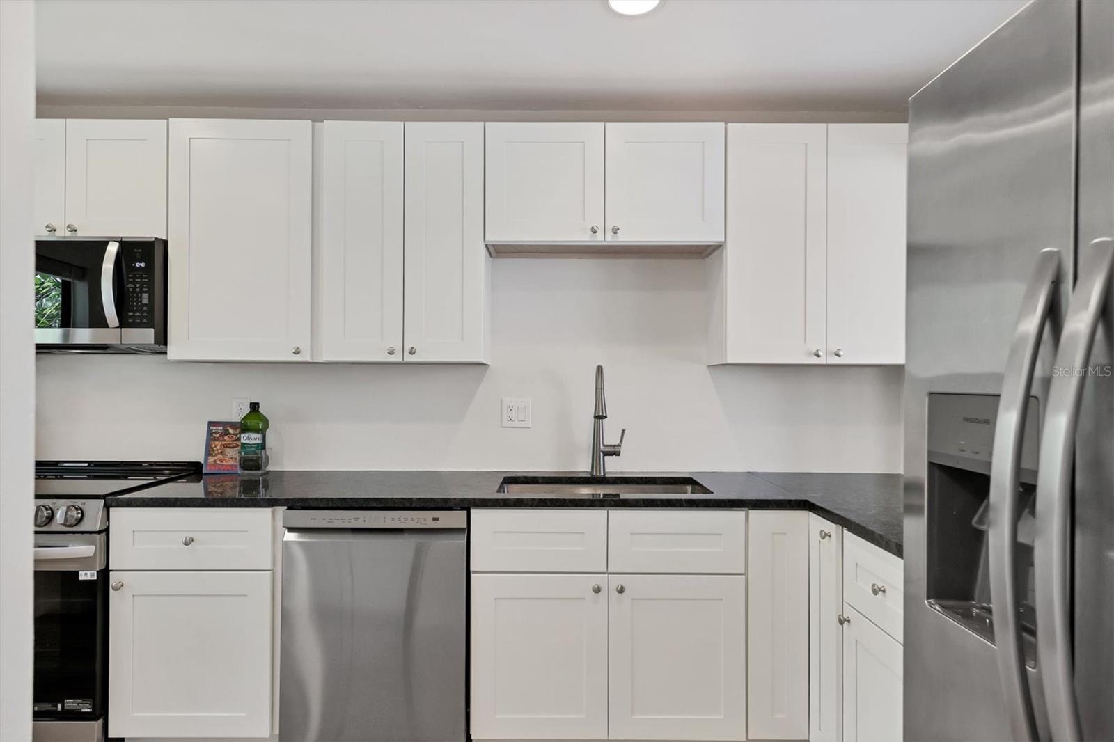 Image 3 of 71 For 1609 Bayhouse Point Drive 232