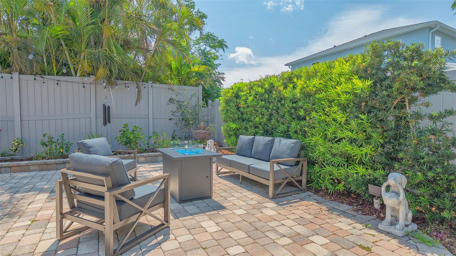 Image 19 of 41 For 1934 Bougainvillea Street
