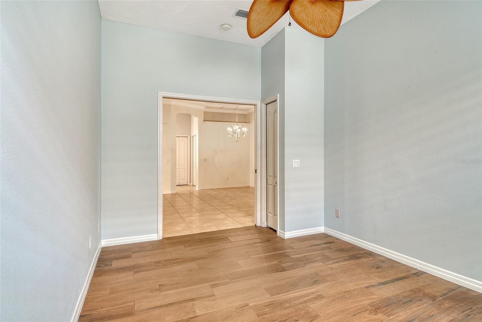 Image 33 of 68 For 7124 Rue De Palisades  21