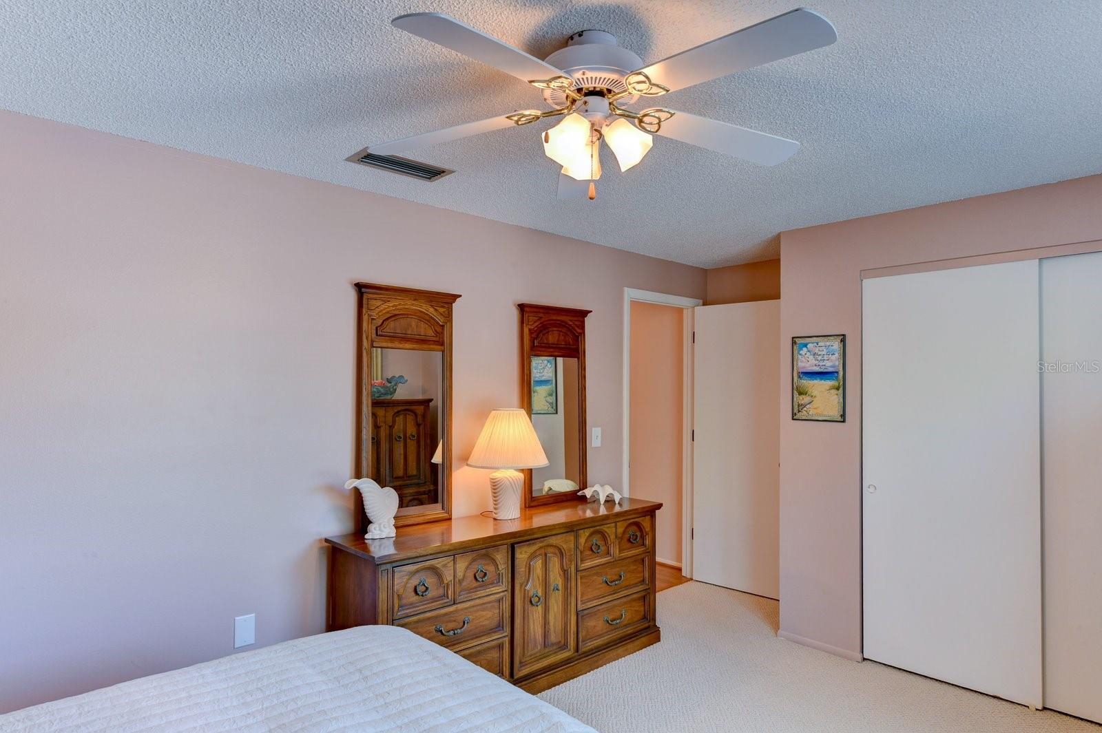 Image 17 of 55 For 5385 Avenida Del Mare