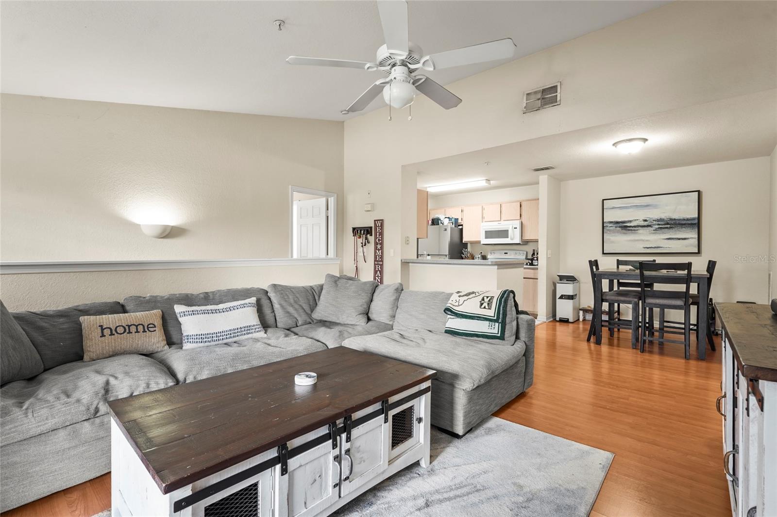 Image 3 of 43 For 8821 Manor Loop 205
