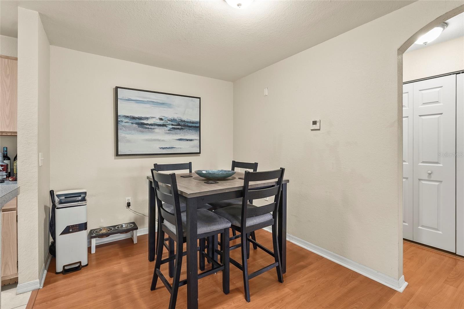 Image 6 of 43 For 8821 Manor Loop 205