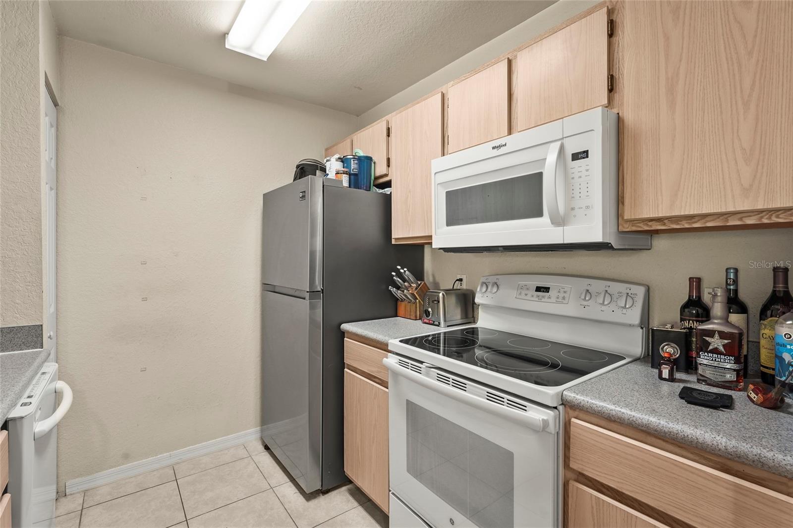 Image 8 of 43 For 8821 Manor Loop 205