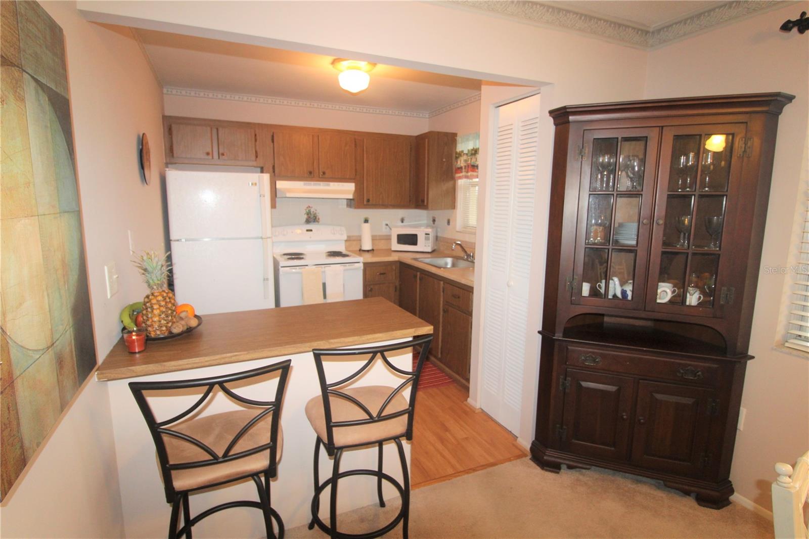 Image 3 of 16 For 4480 Ironwood Circle 302a
