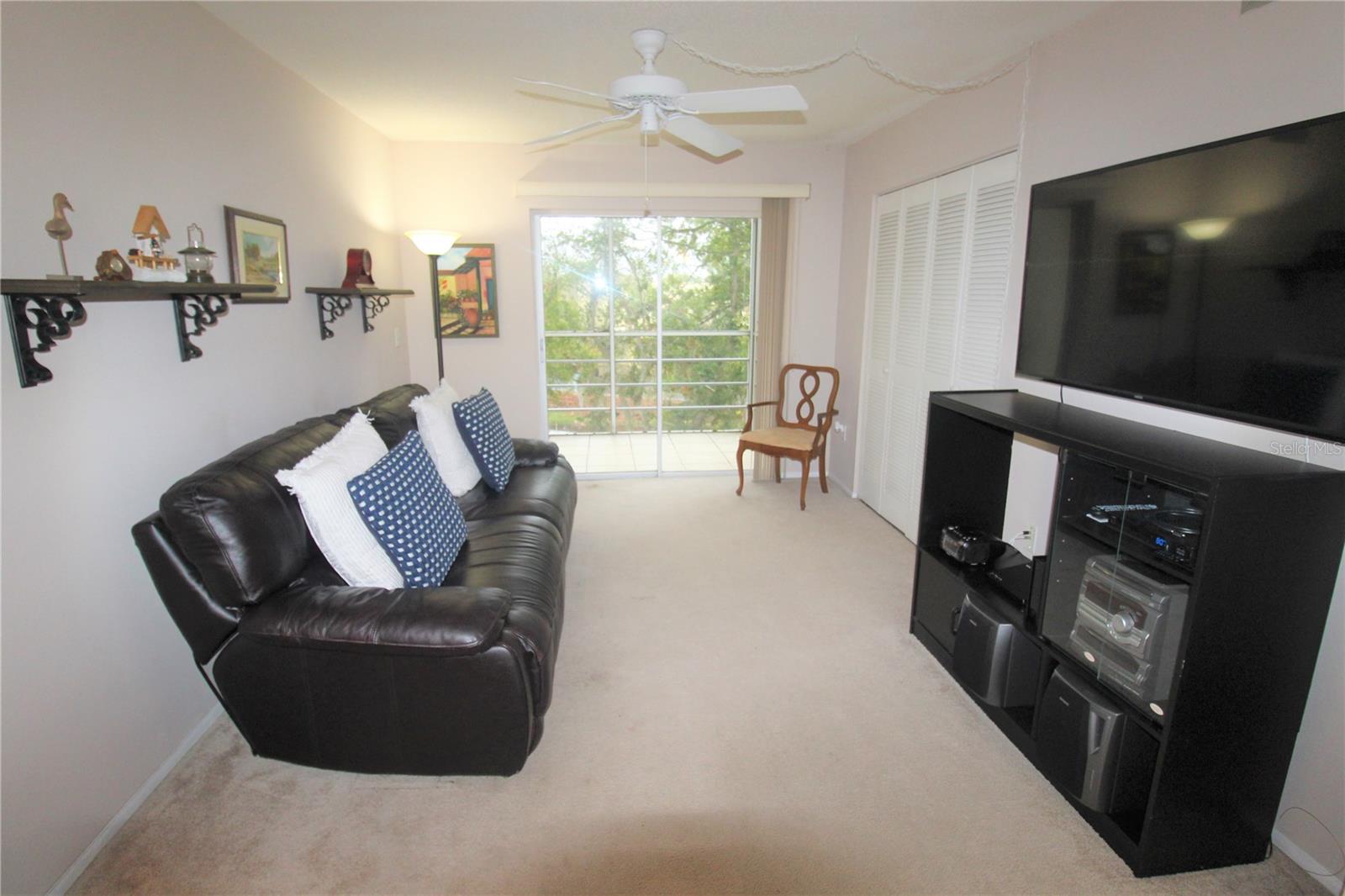 Image 8 of 16 For 4480 Ironwood Circle 302a