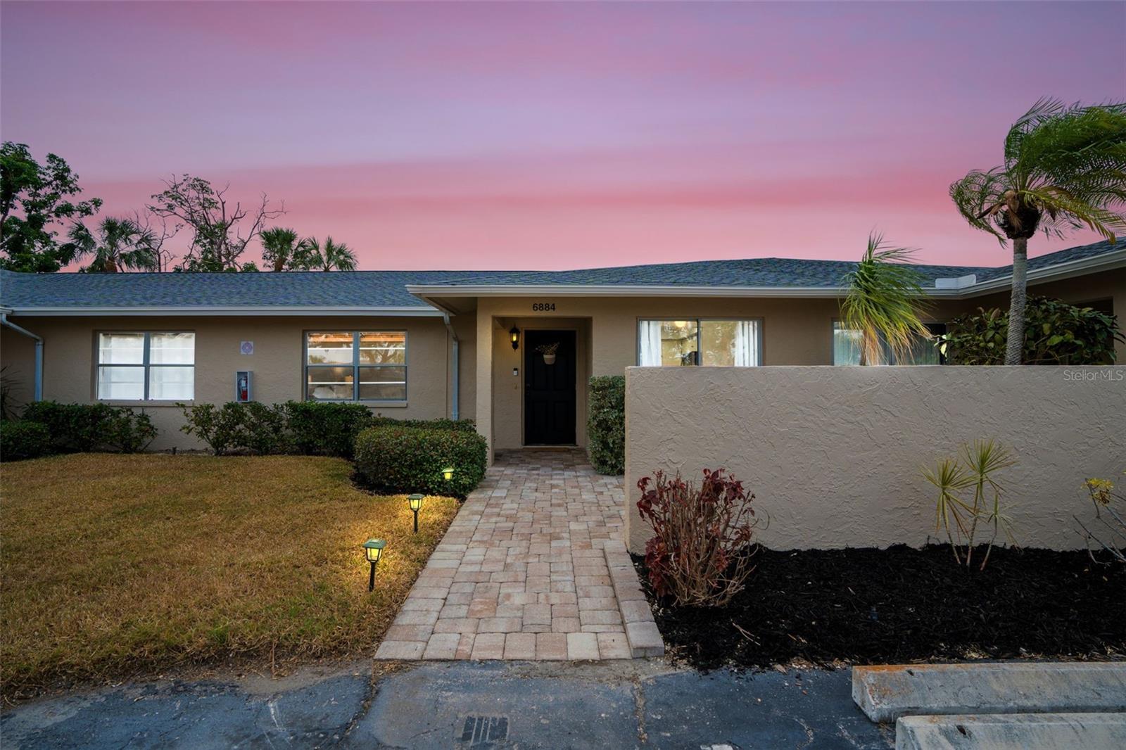 Details for 6884 Country Club Lane, SARASOTA, FL 34243