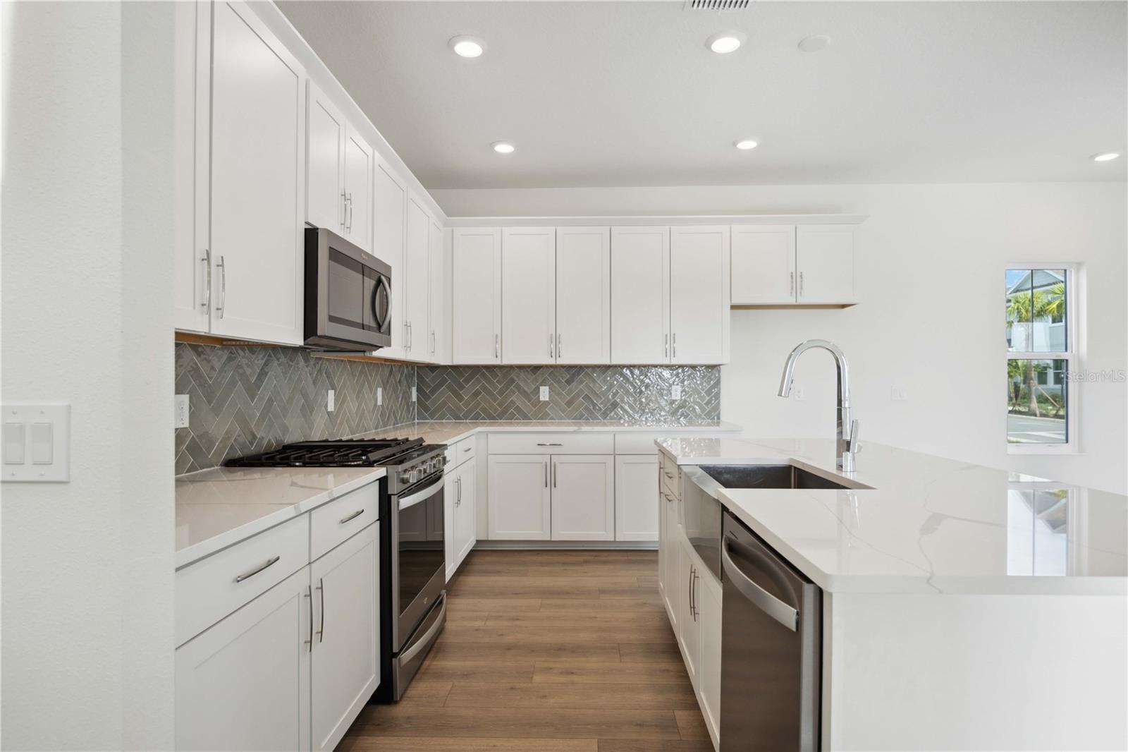 Image 15 of 34 For 204 Eagleston Lane