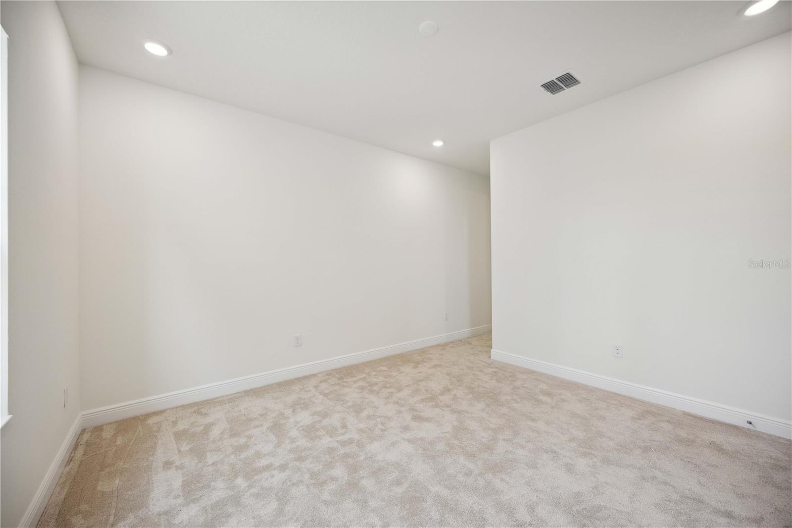 Image 18 of 34 For 204 Eagleston Lane