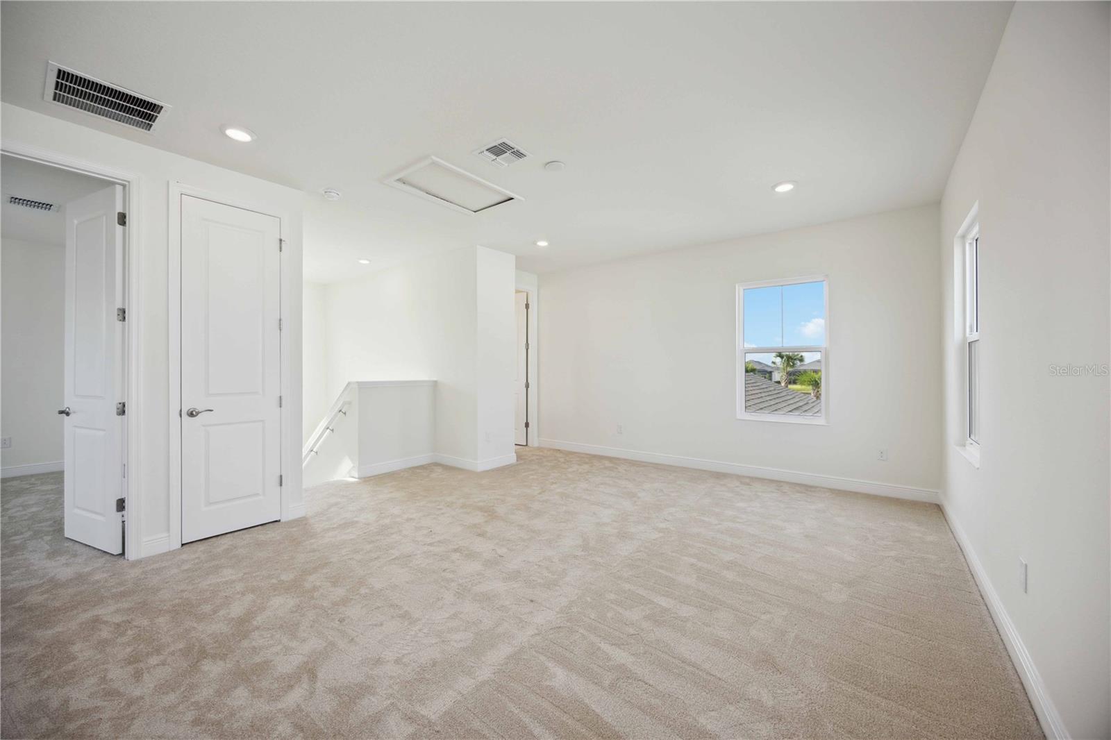 Image 22 of 34 For 204 Eagleston Lane