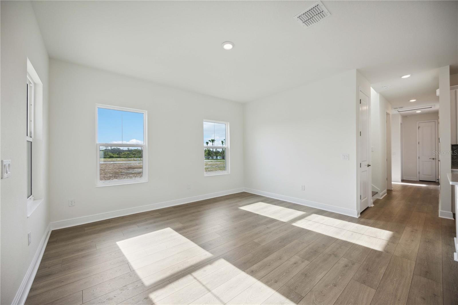 Image 9 of 34 For 204 Eagleston Lane