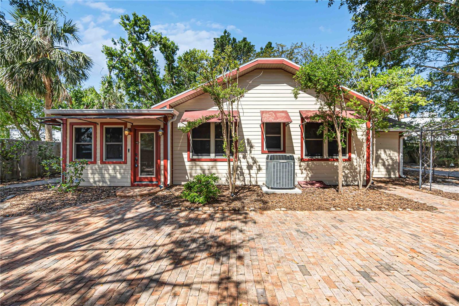 Image 10 of 43 For 1721 8th Street