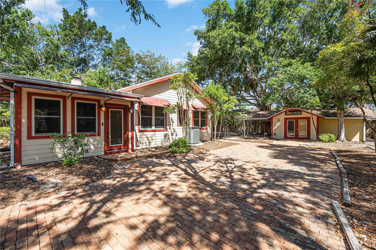 Image 11 of 43 For 1721 8th Street