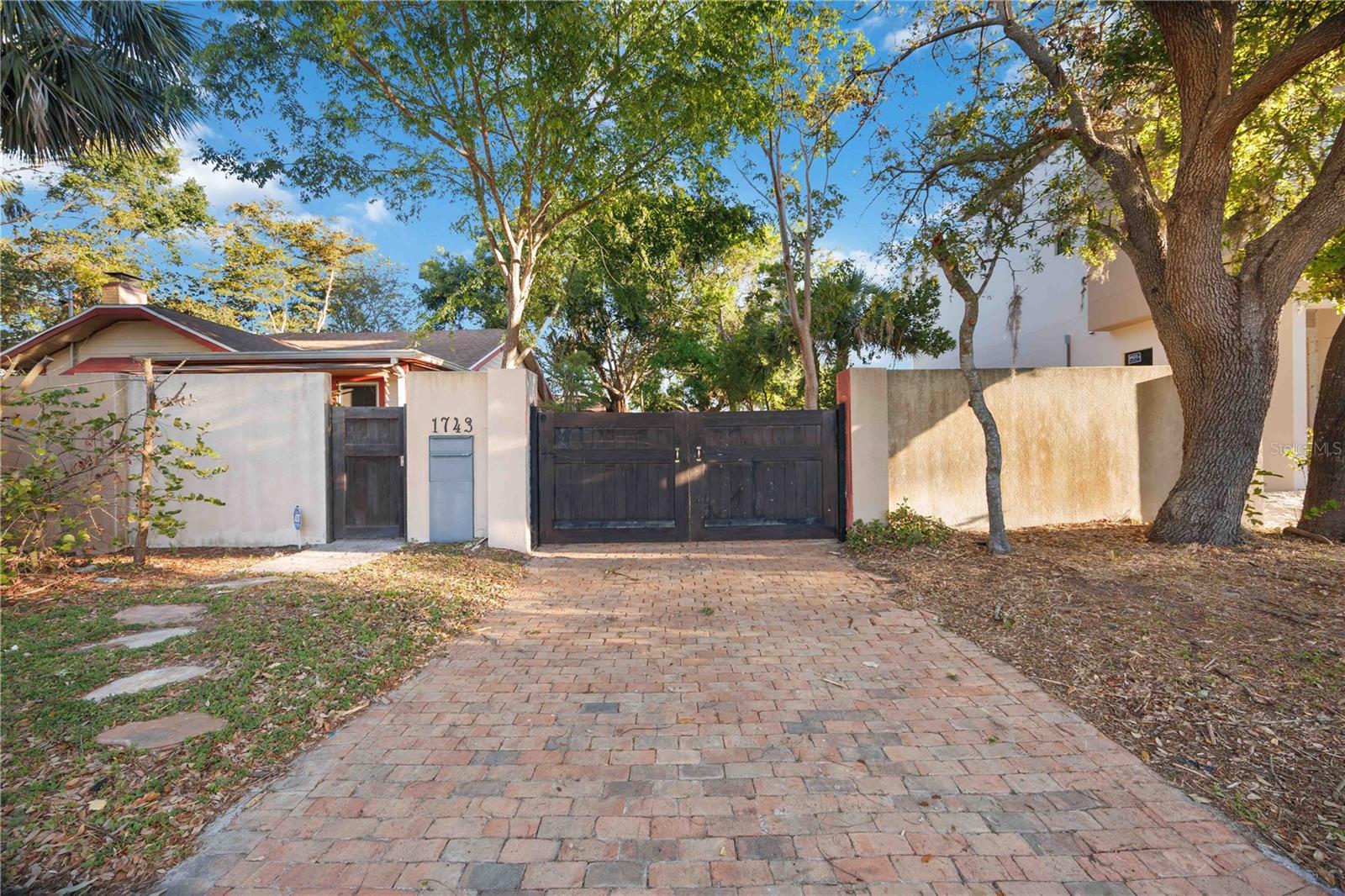 Image 16 of 43 For 1721 8th Street