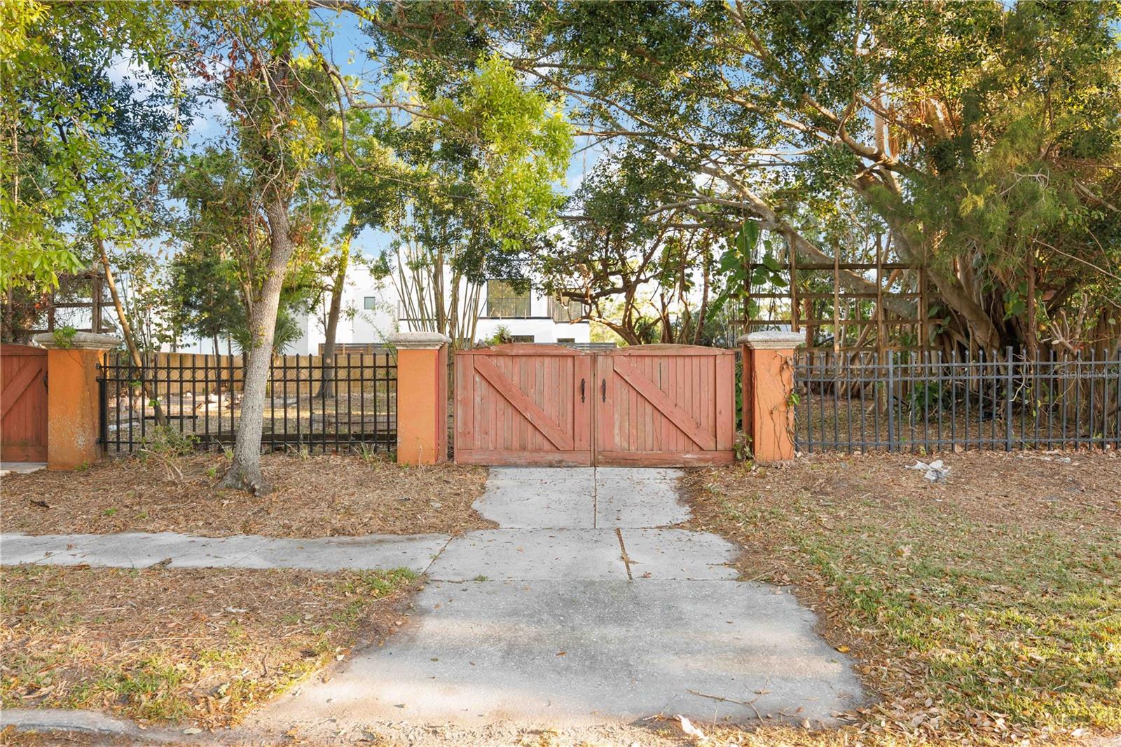 Image 2 of 43 For 1721 8th Street