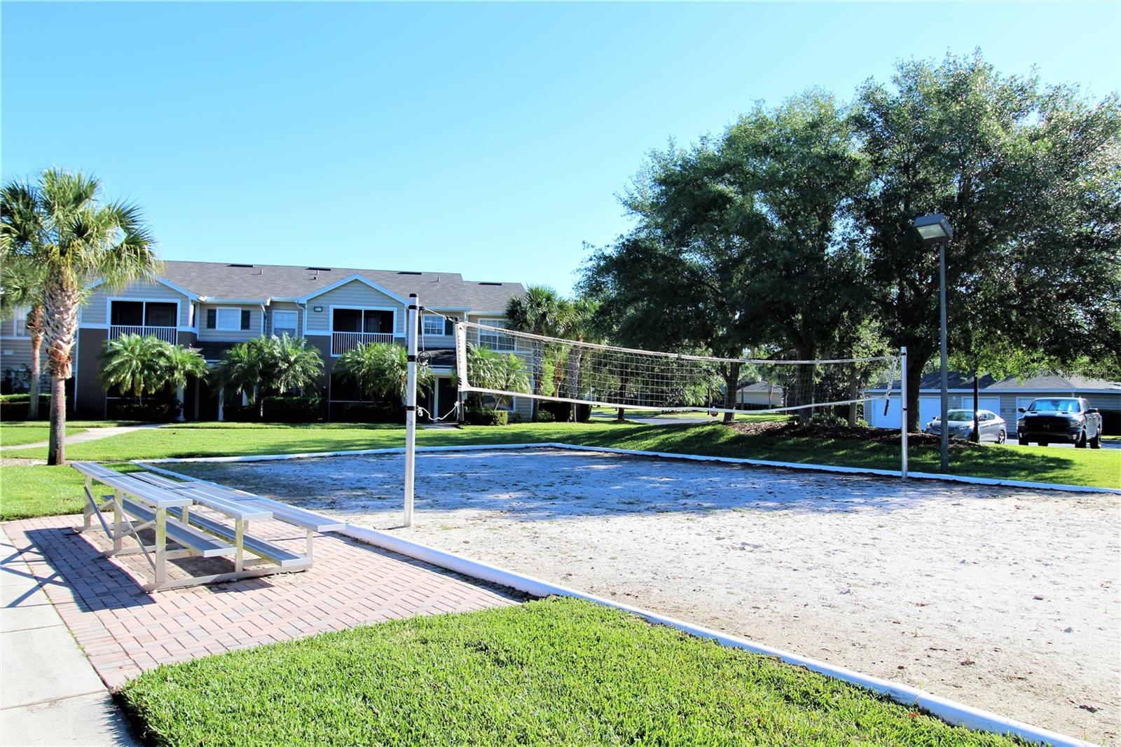 Listing photo id 19 for 8905 Manor Loop 107