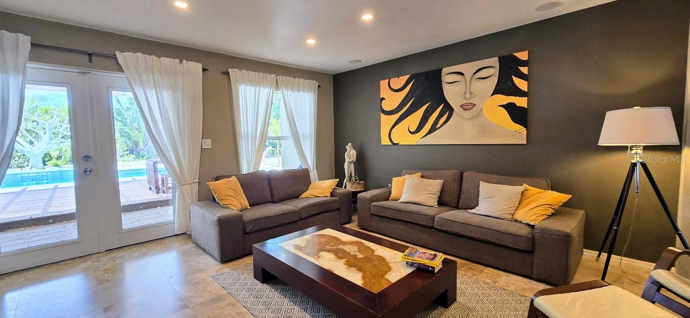Image 11 of 40 For 2115 Alvarado Lane