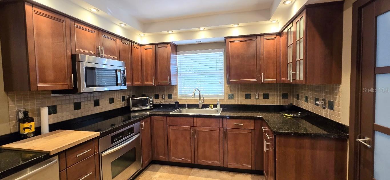 Image 21 of 40 For 2115 Alvarado Lane