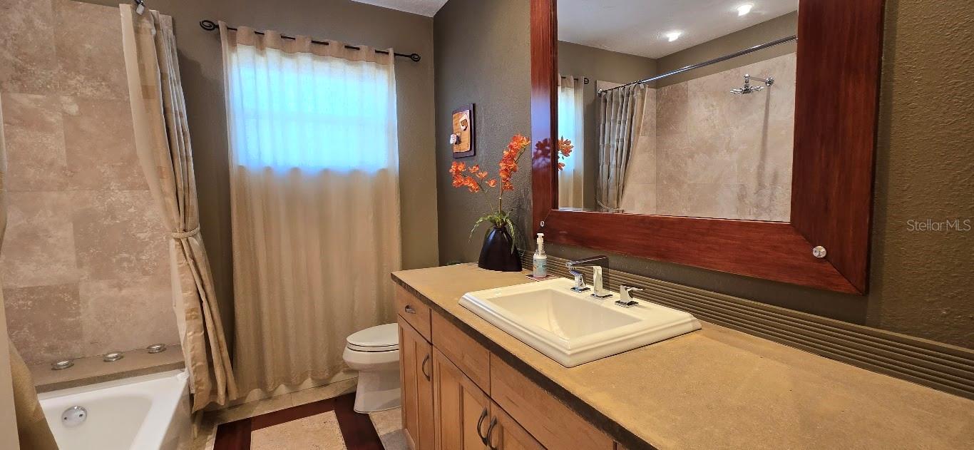 Image 34 of 40 For 2115 Alvarado Lane