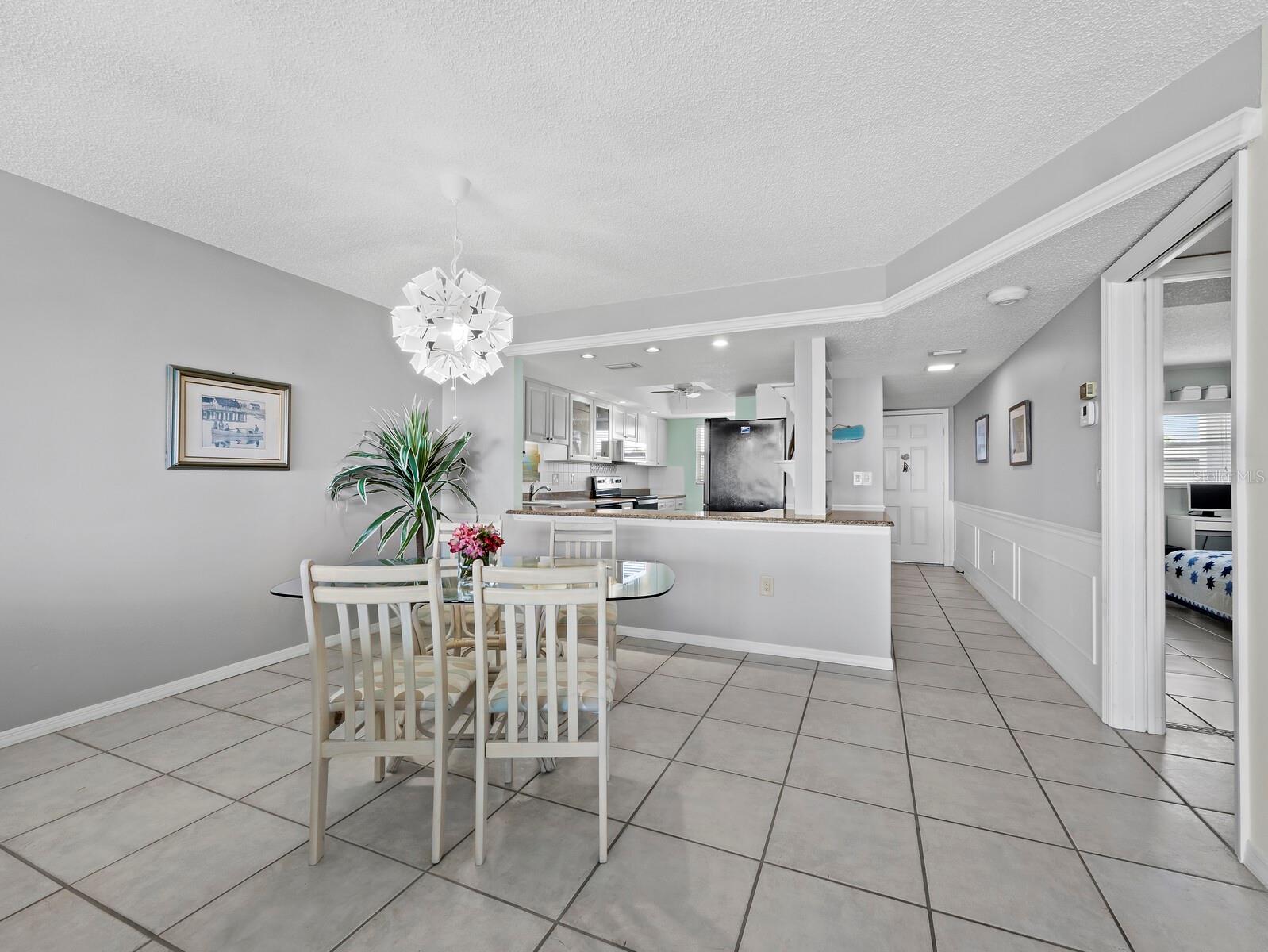 Listing photo id 16 for 4745 Independence Drive 4745