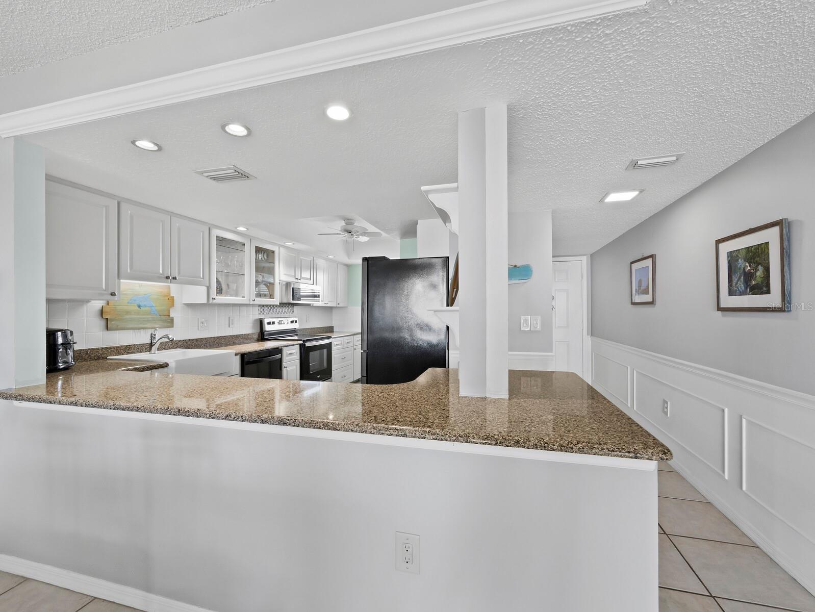 Listing photo id 17 for 4745 Independence Drive 4745