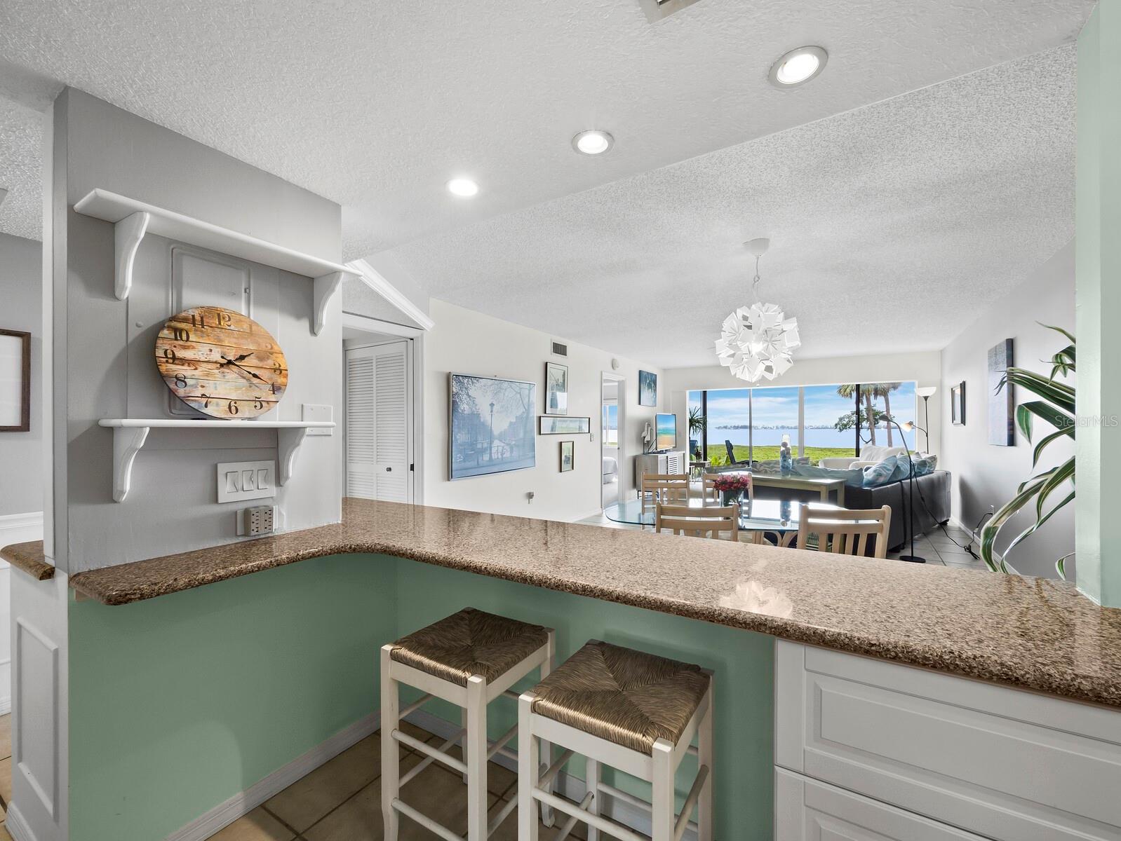 Listing photo id 19 for 4745 Independence Drive 4745