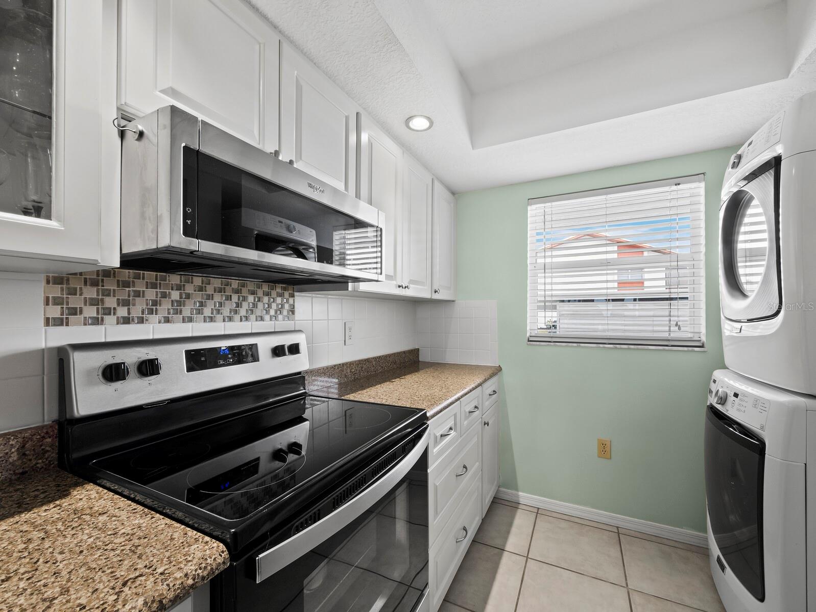 Listing photo id 21 for 4745 Independence Drive 4745
