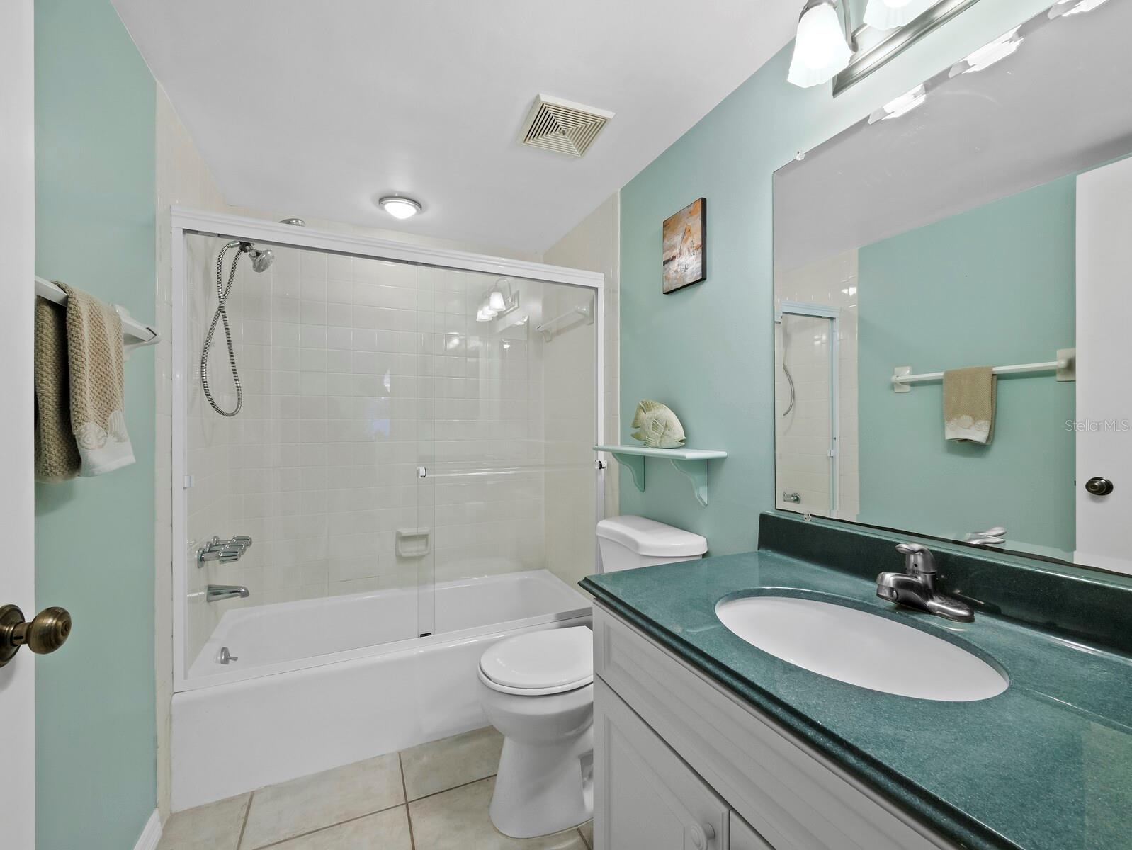 Listing photo id 28 for 4745 Independence Drive 4745
