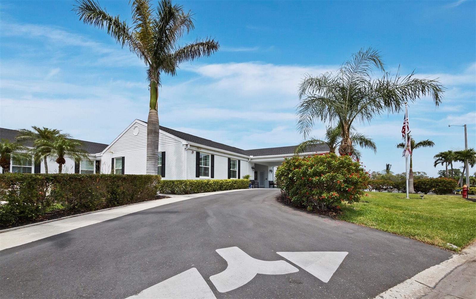 Listing photo id 30 for 4745 Independence Drive 4745