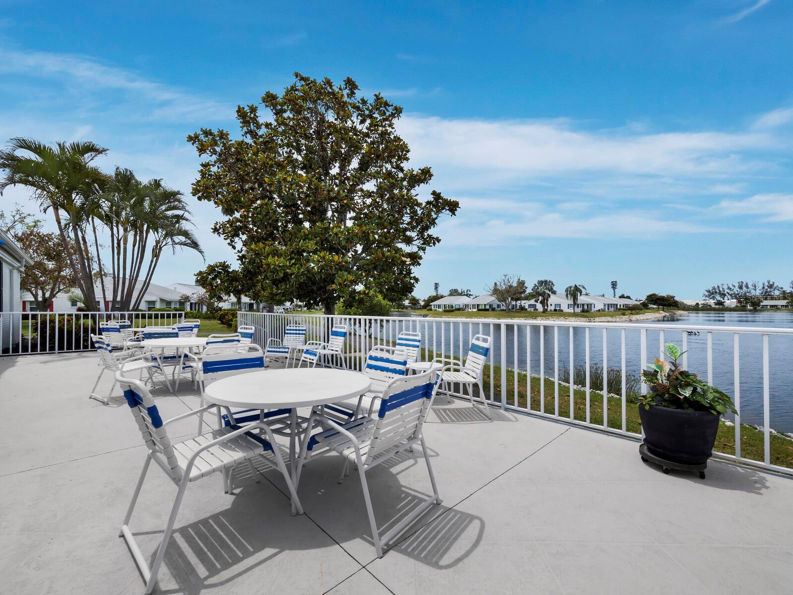 Listing photo id 37 for 4745 Independence Drive 4745