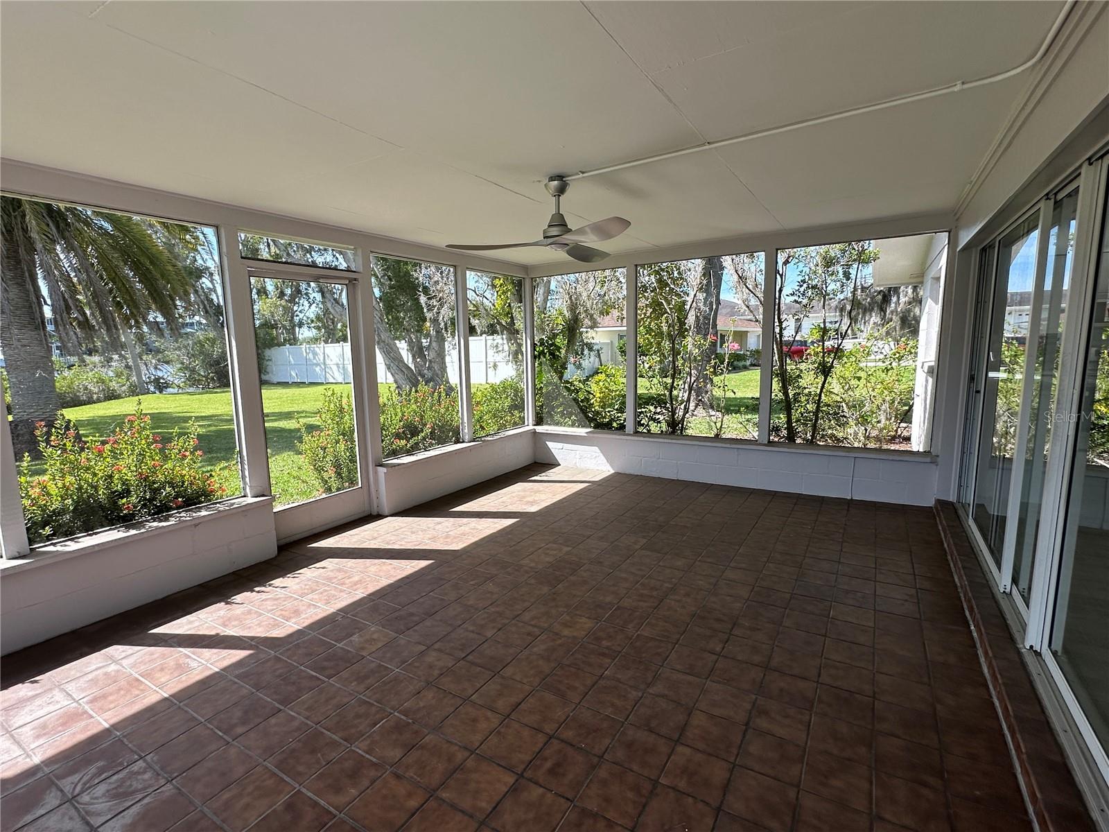 Image 31 of 35 For 812 Bayview Drive
