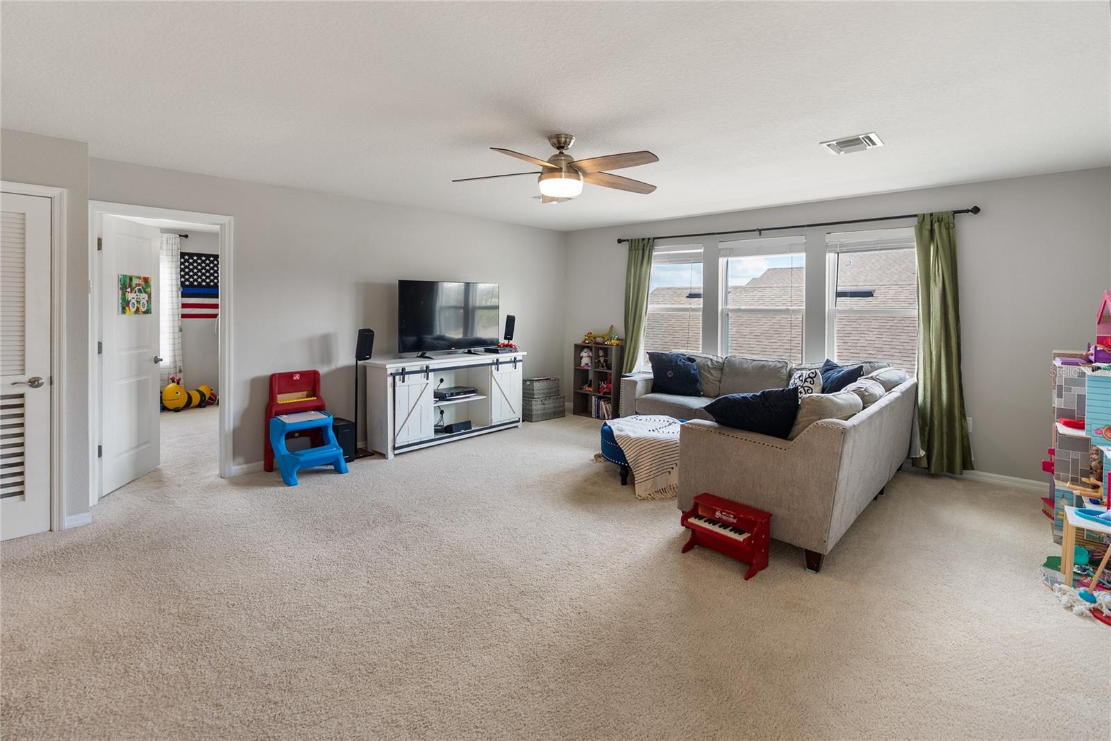 Image 28 of 70 For 6356 Mighty Eagle Way