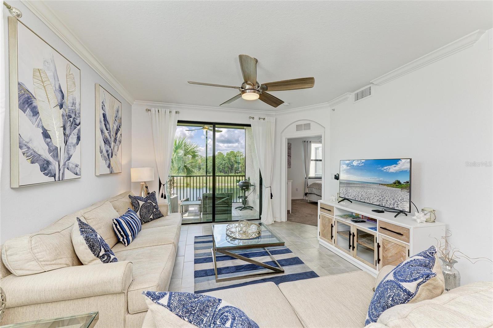 Image 18 of 77 For 18114 Gawthrop Drive 201