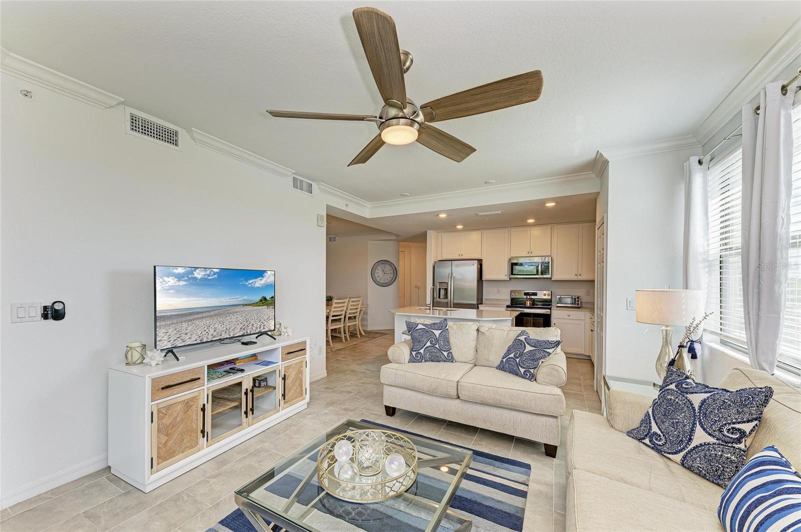 Image 21 of 77 For 18114 Gawthrop Drive 201