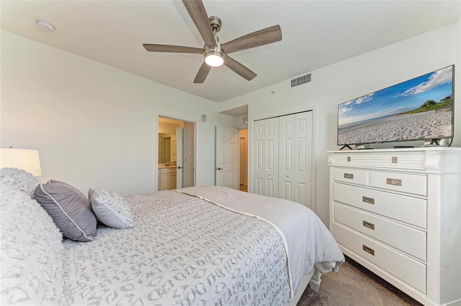 Image 39 of 77 For 18114 Gawthrop Drive 201
