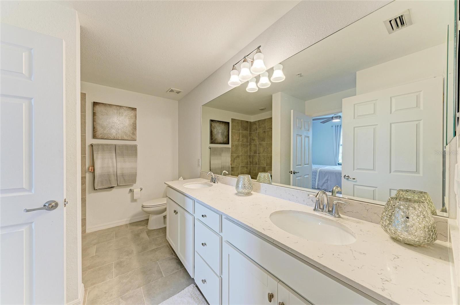 Image 40 of 77 For 18114 Gawthrop Drive 201
