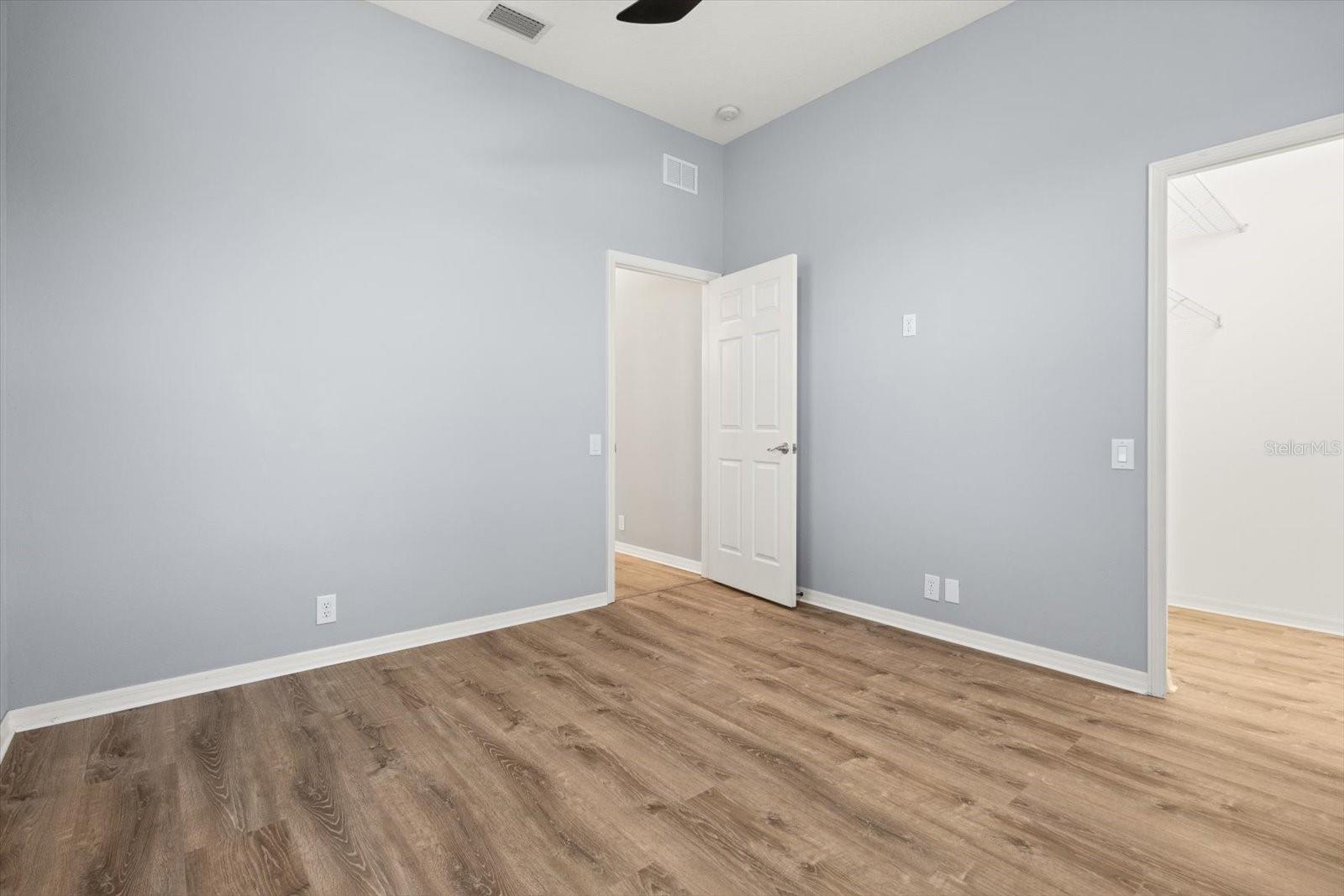 Image 33 of 49 For 2808 124th Avenue E