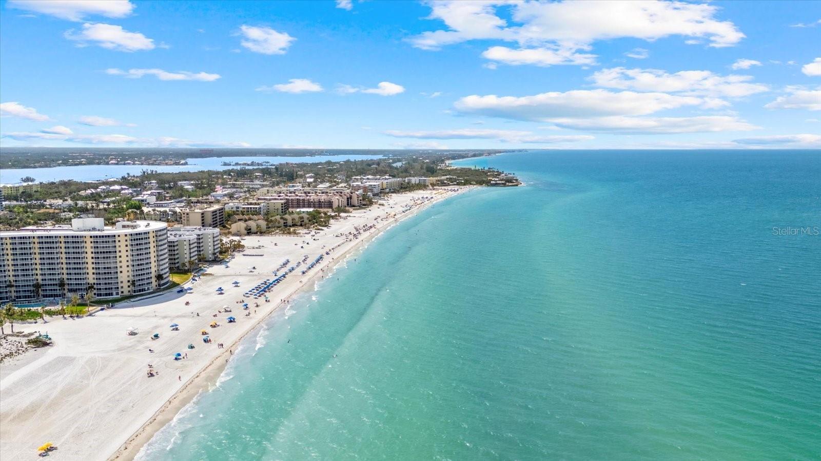 Image 46 of 47 For 6204 Midnight Pass Road 201