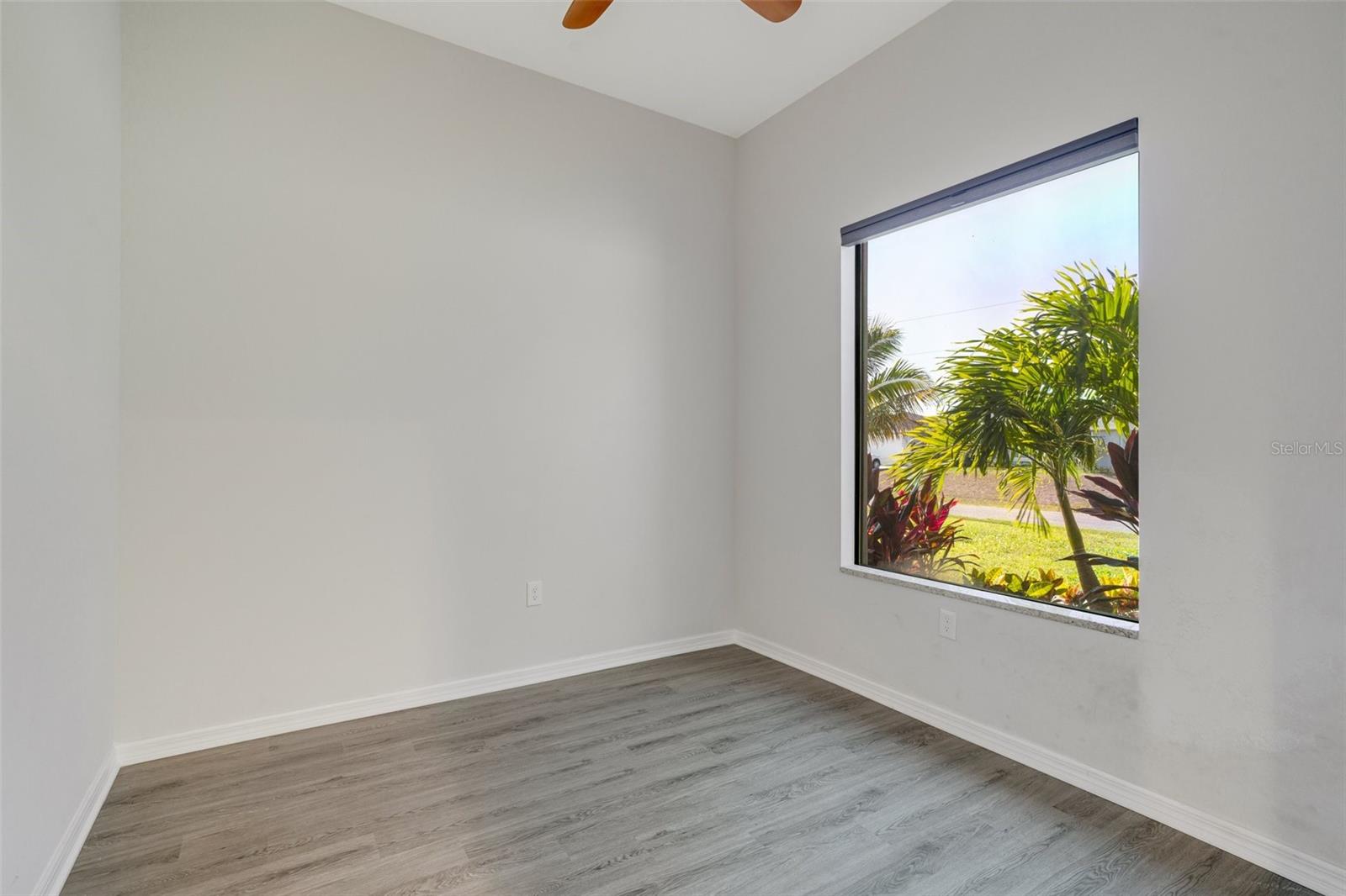 Image 24 of 50 For 3208 37th Street Sw