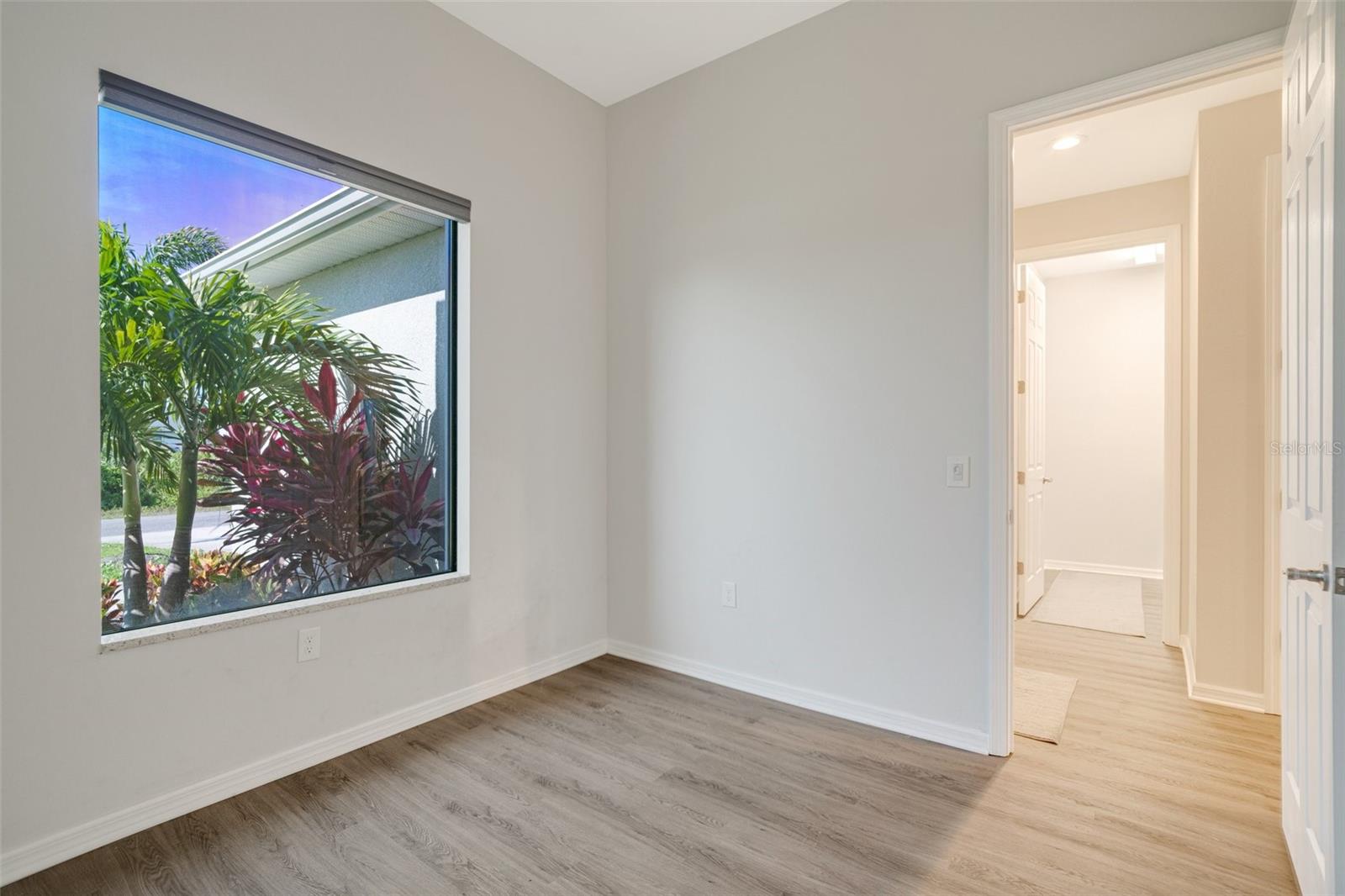 Image 25 of 50 For 3208 37th Street Sw