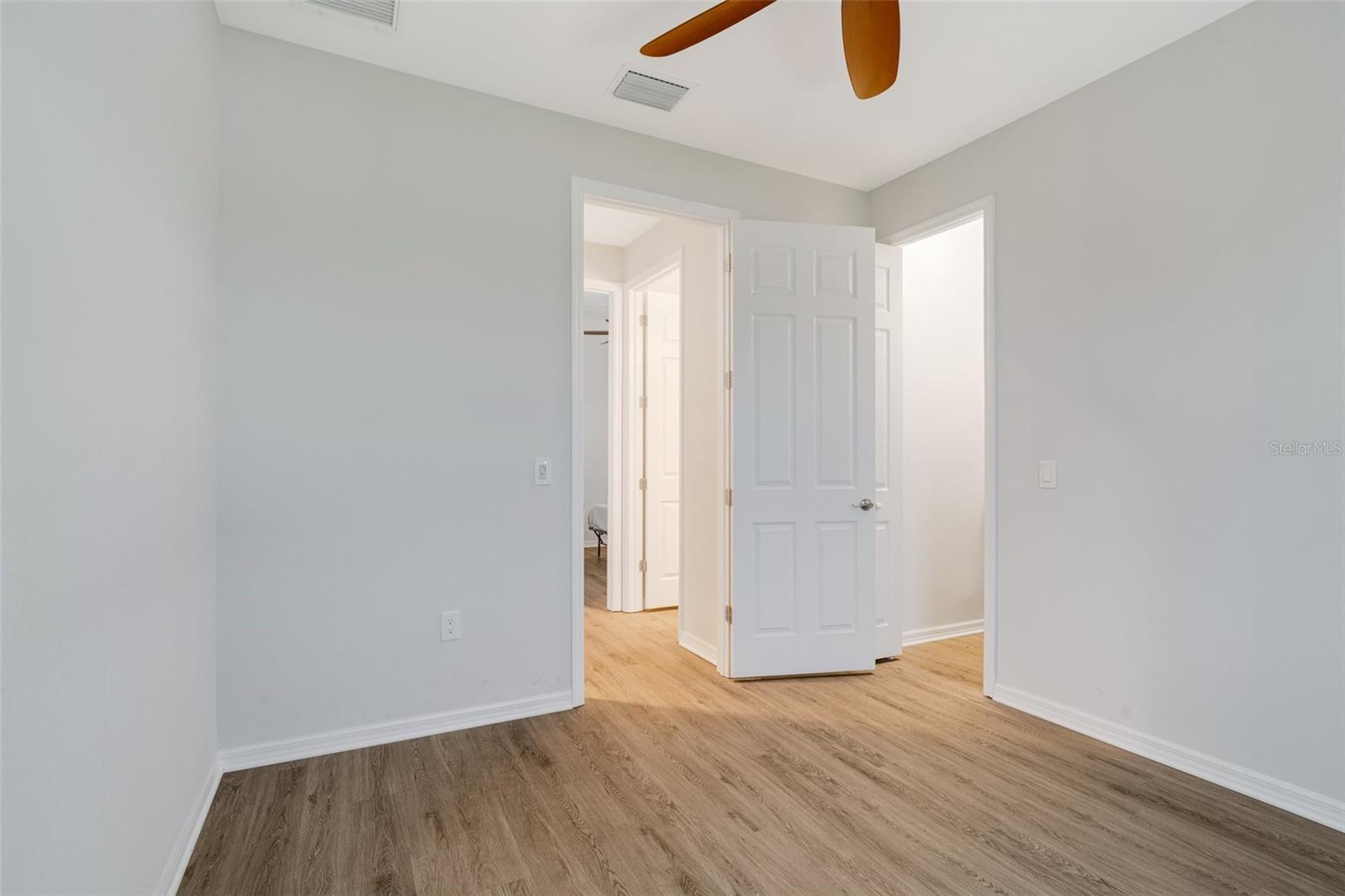 Image 28 of 50 For 3208 37th Street Sw