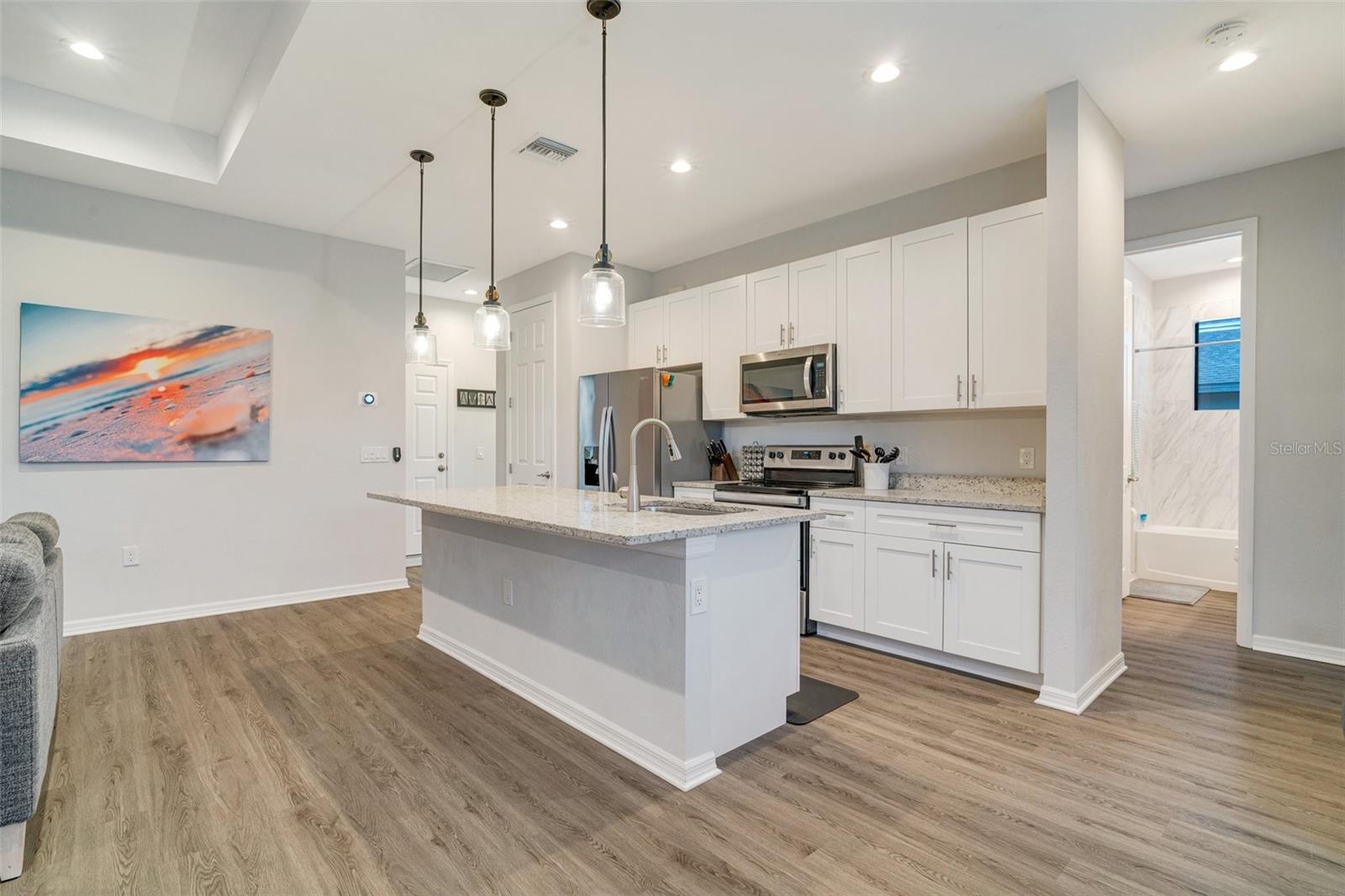 Image 6 of 50 For 3208 37th Street Sw