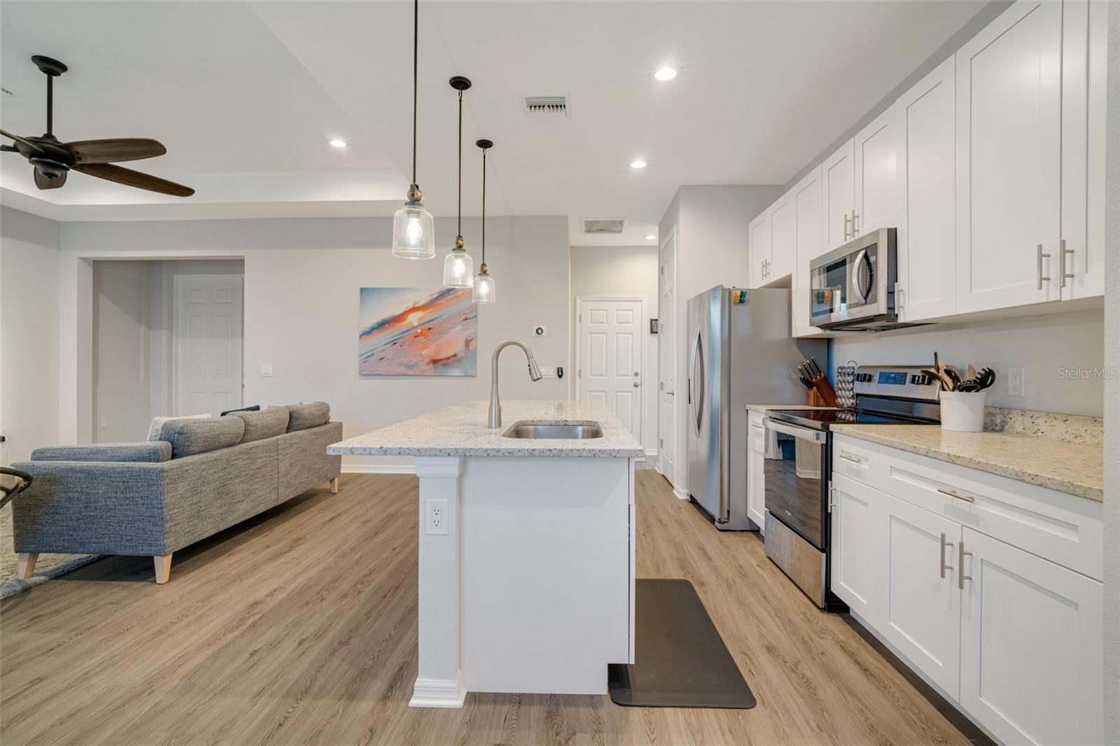 Image 7 of 50 For 3208 37th Street Sw