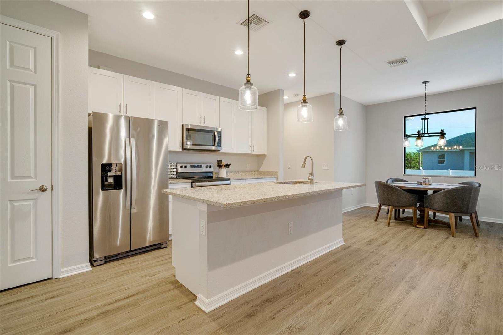 Image 8 of 50 For 3208 37th Street Sw