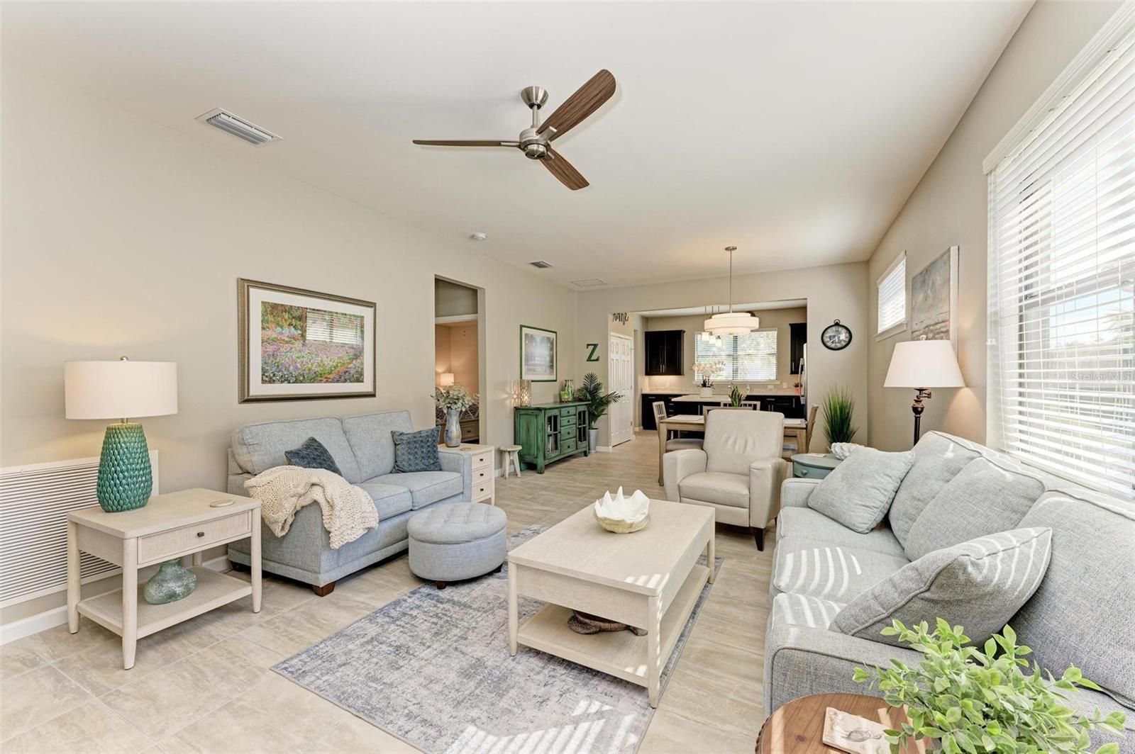 Image 11 of 47 For 6739 Haverhill Court