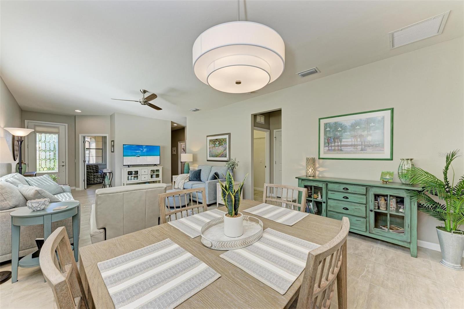 Image 16 of 47 For 6739 Haverhill Court